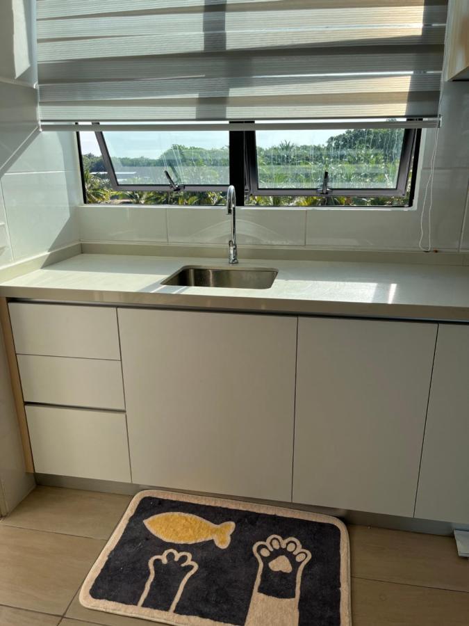 2Br Apartment - Beachfront - Corner Unit - Netflix - Unifi 300Mbps - Mutiara Melaka Pantai Puteri * Malacca