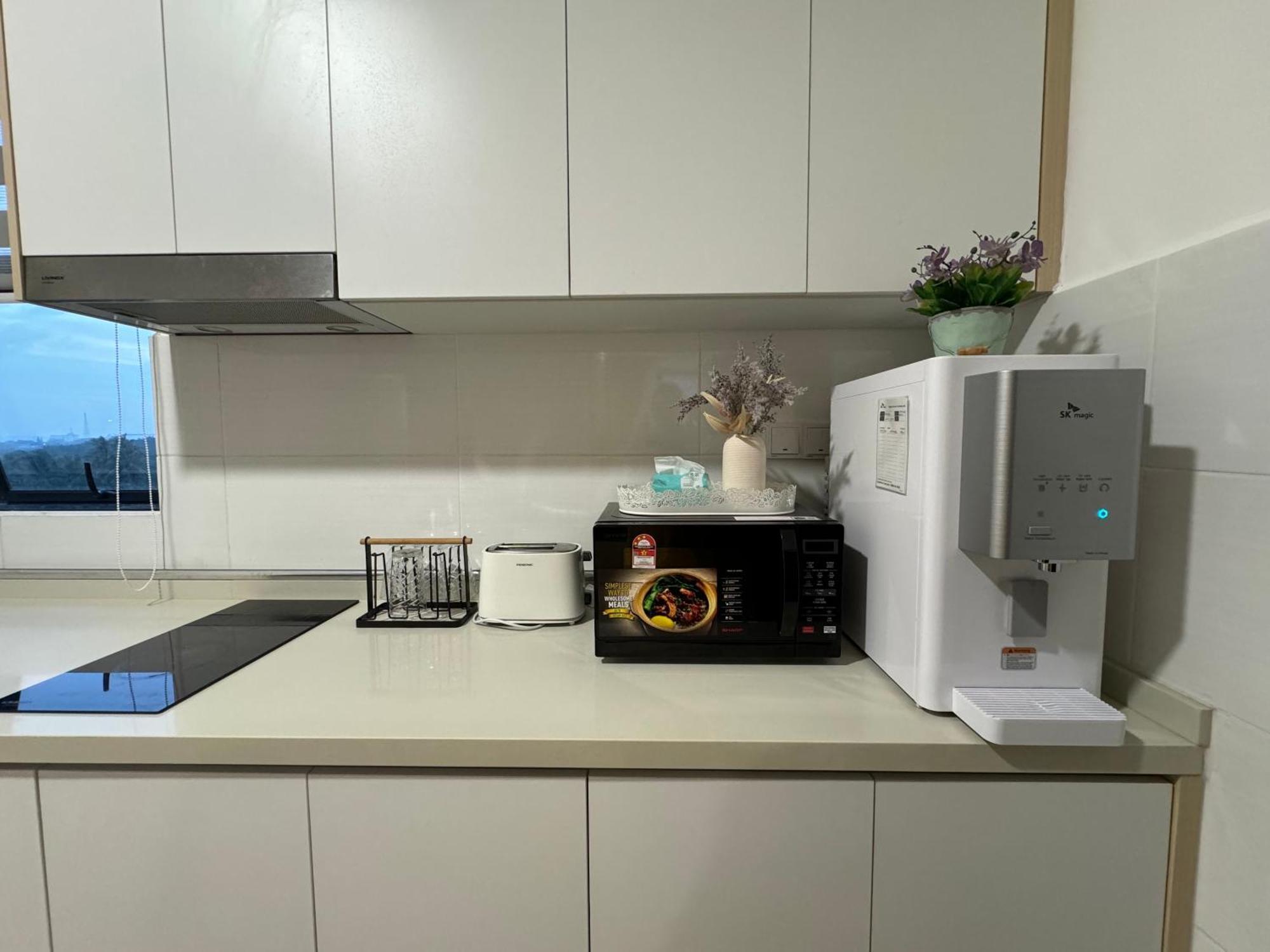 2Br Apartment - Beachfront - Corner Unit - Netflix - Unifi 300Mbps - Mutiara Melaka Pantai Puteri